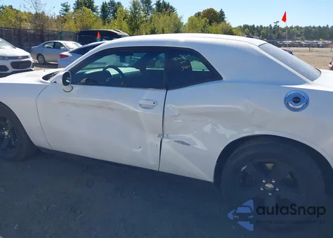 2014 Dodge Challenger Sxt из США, поврежденный, VIN 2C3CDYAG1EH214823